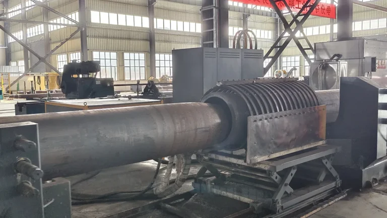 Máquina de extensión en caliente de tubos